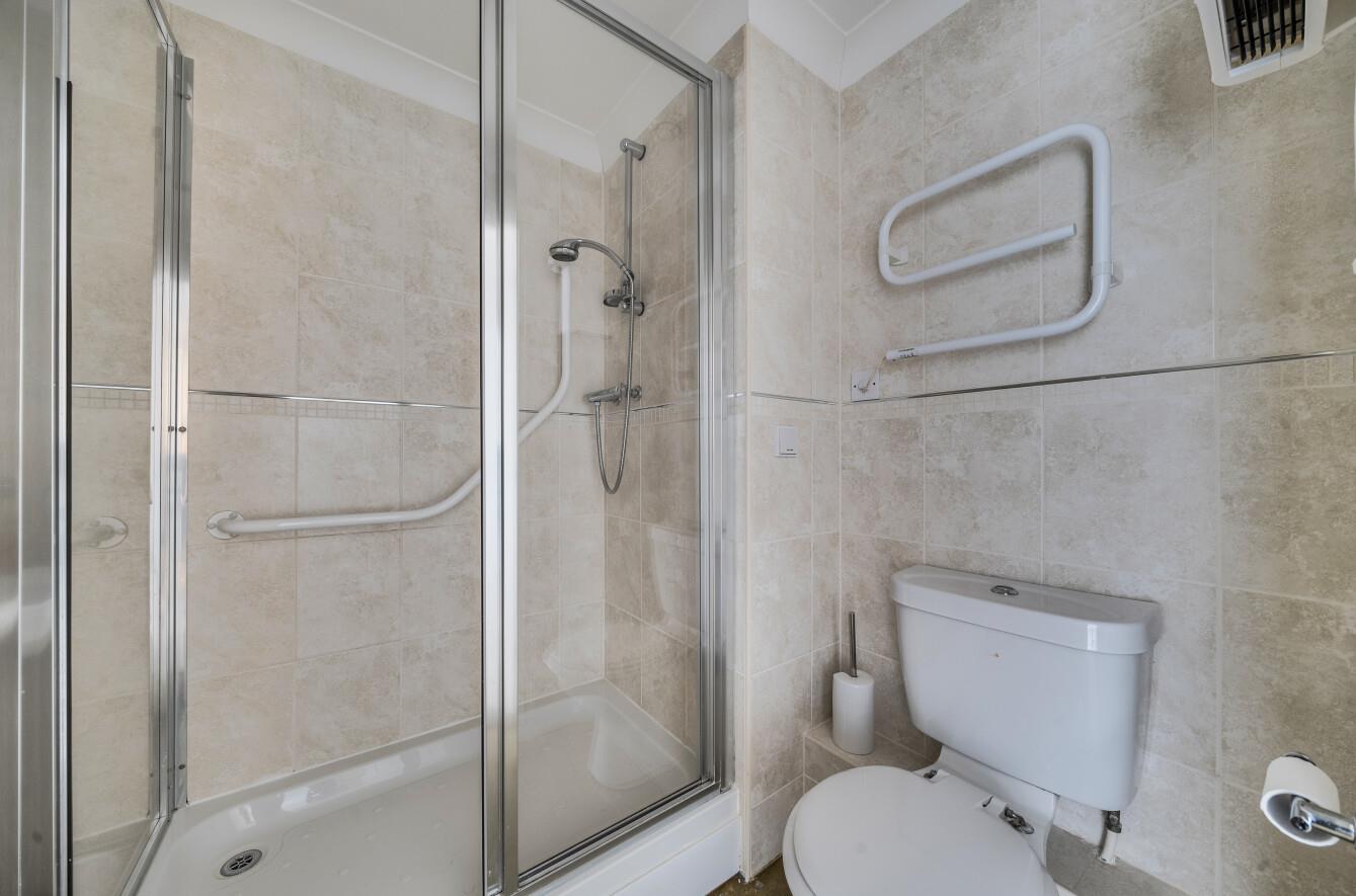 Pantygwydr Court, Uplands, Swansea, SA2 0AW